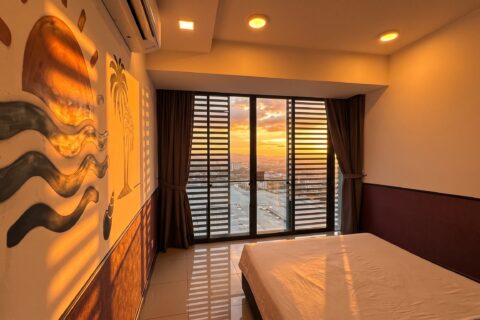 Upgraded room photo: Wave-Art Sunset Room